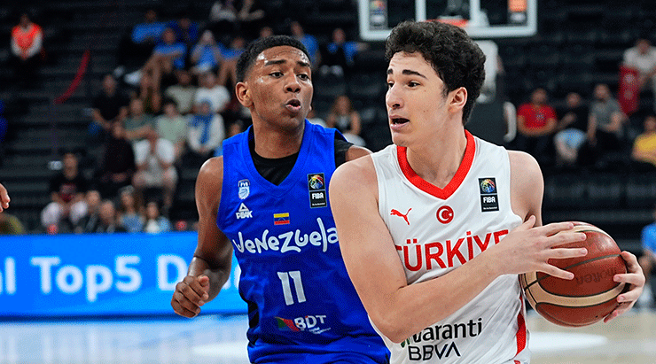 Türkiye U17 takımı Venezuela'yı mağlup etti, çeyrek finale yükseldi