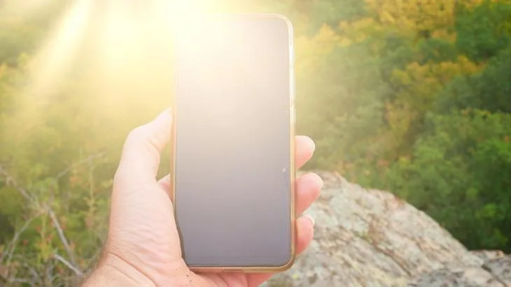 Telefonunuz sıcaktan bozulmasın! Yaz aylarında bu 7 kurala dikkat