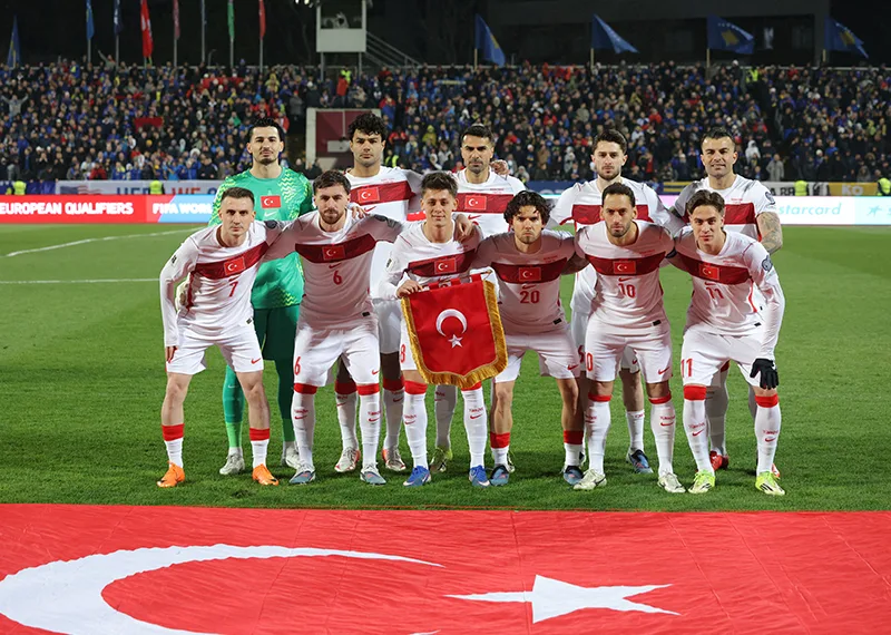 Milli yıldız İtalya yolcusu | Galatasaray stoperi aldı | Salah olmazsa Nakamura